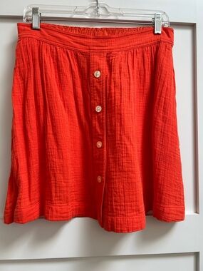 Gap cotton gauze mini skirt.